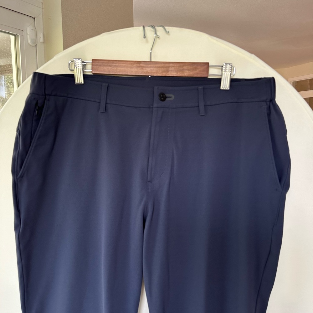 Public Rec Gamechanger All Day Every Day Pant in Navy, size 38/30 - Picture 7 of 7